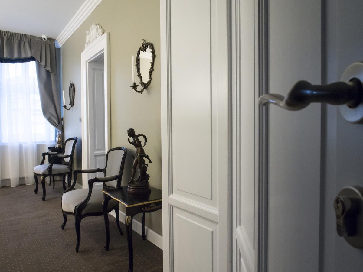 Maison Elysee Сибиу Екстериор снимка